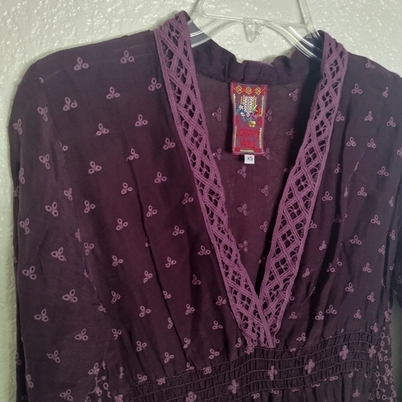 Johnny Was Tunic Blouse Windsor Wine Cupra Rayon Embroidered sz Xs - Picture 2 of 8